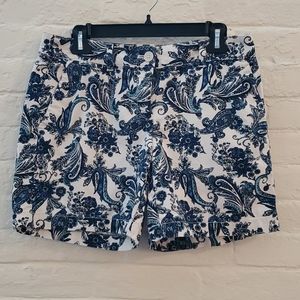 Ann Taylor Loft size 4 Off white floral shorts